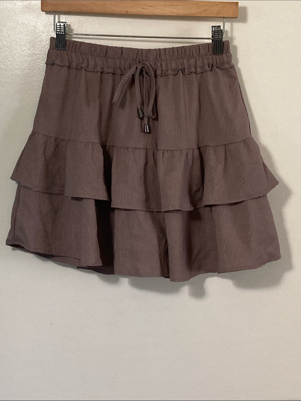 Tiered Drawstring Skater Skirt in Mauve Brown